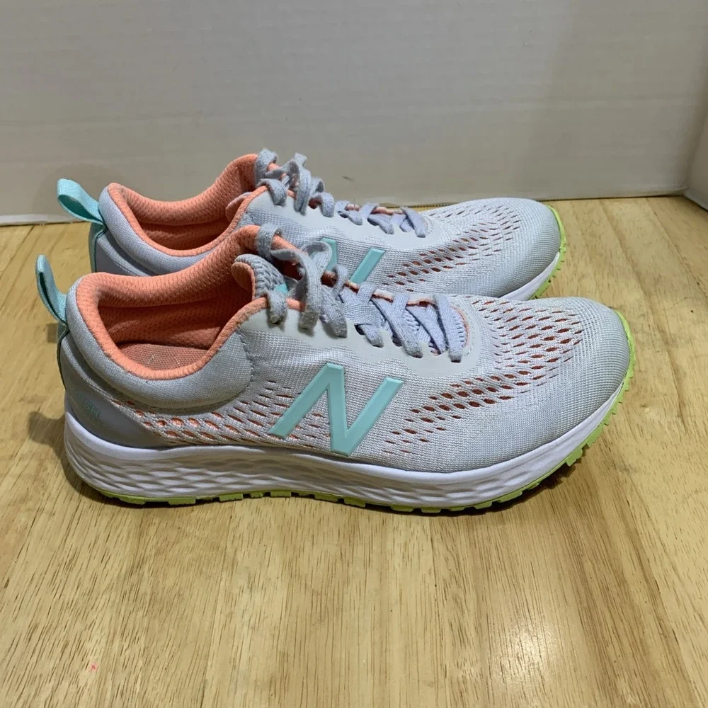 New Balance Women's FF Arishi V3 WARISCH3 Gray Running Shoes Sneakers‎ Size 6.5